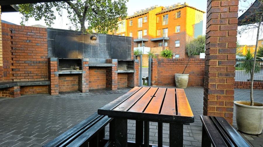 2 Bedroom Property for Sale in Montana Tuine Gauteng
