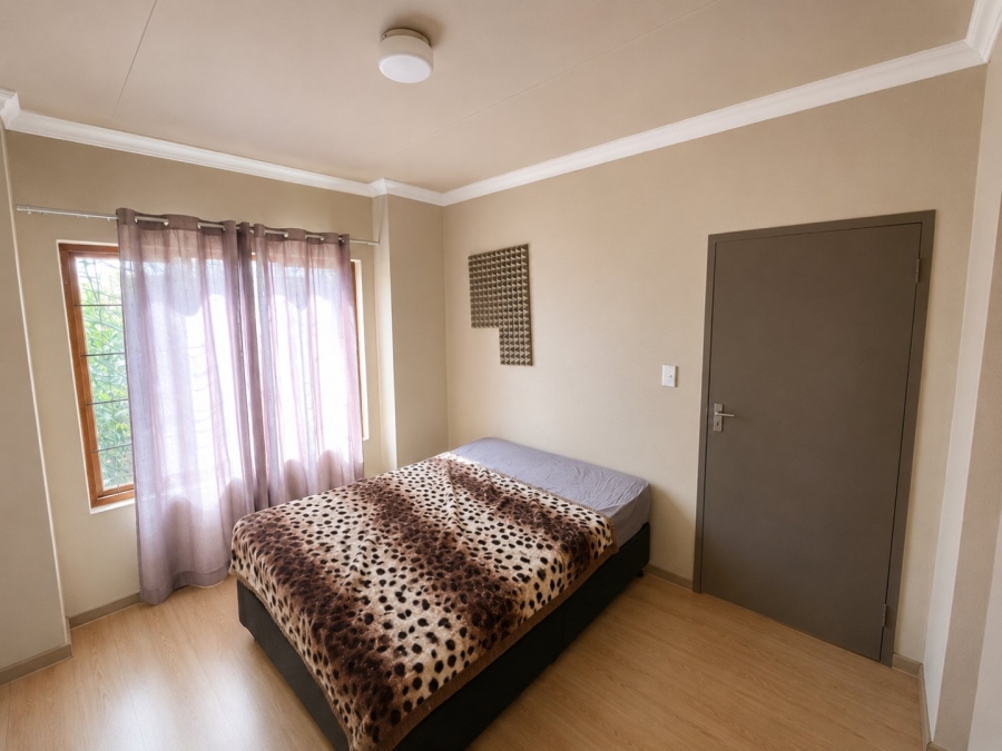 To Let 2 Bedroom Property for Rent in Erand Gardens Gauteng