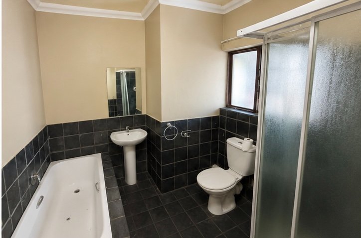 To Let 2 Bedroom Property for Rent in Erand Gardens Gauteng