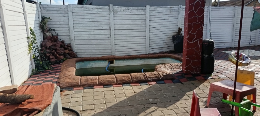 3 Bedroom Property for Sale in Elandspoort Gauteng