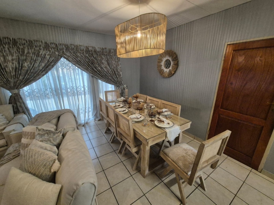 4 Bedroom Property for Sale in Montana Tuine Gauteng