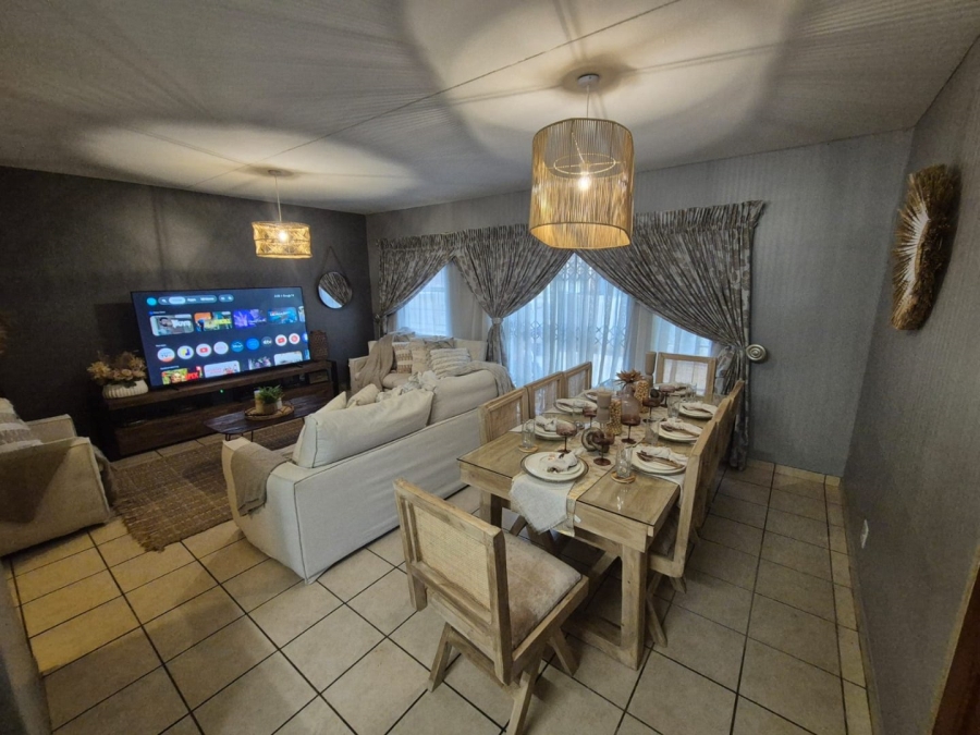4 Bedroom Property for Sale in Montana Tuine Gauteng