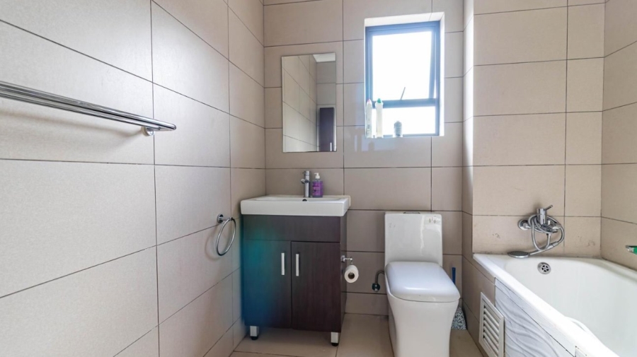 2 Bedroom Property for Sale in Carlswald Gauteng