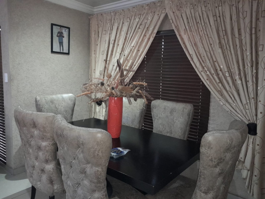 3 Bedroom Property for Sale in Lotus Gardens Gauteng