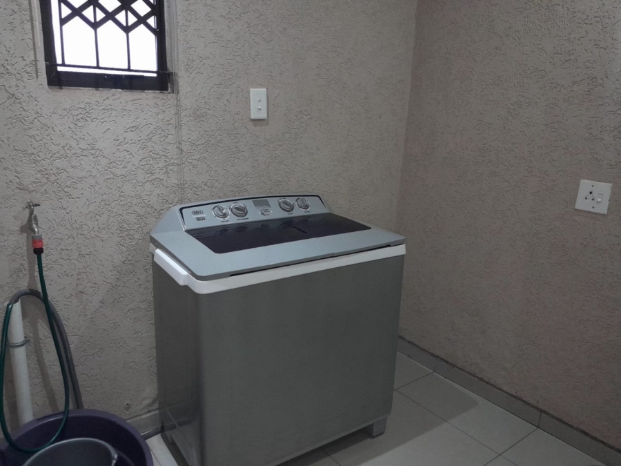 3 Bedroom Property for Sale in Lotus Gardens Gauteng