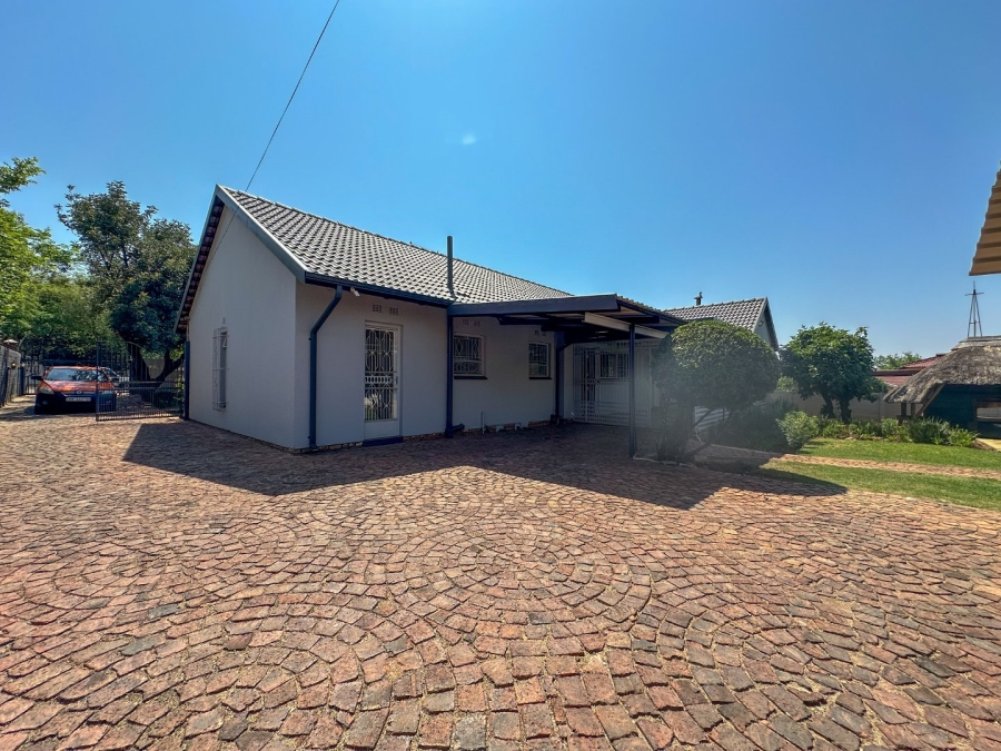 3 Bedroom Property for Sale in Kibler Park Gauteng