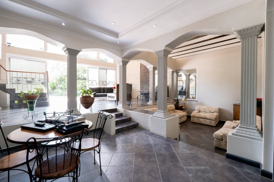 5 Bedroom Property for Sale in Fishers Hill Gauteng