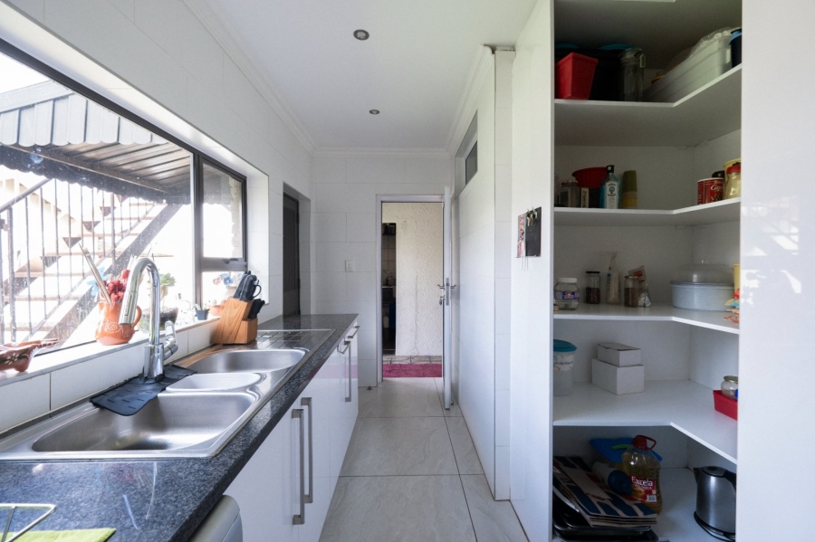 5 Bedroom Property for Sale in Fishers Hill Gauteng