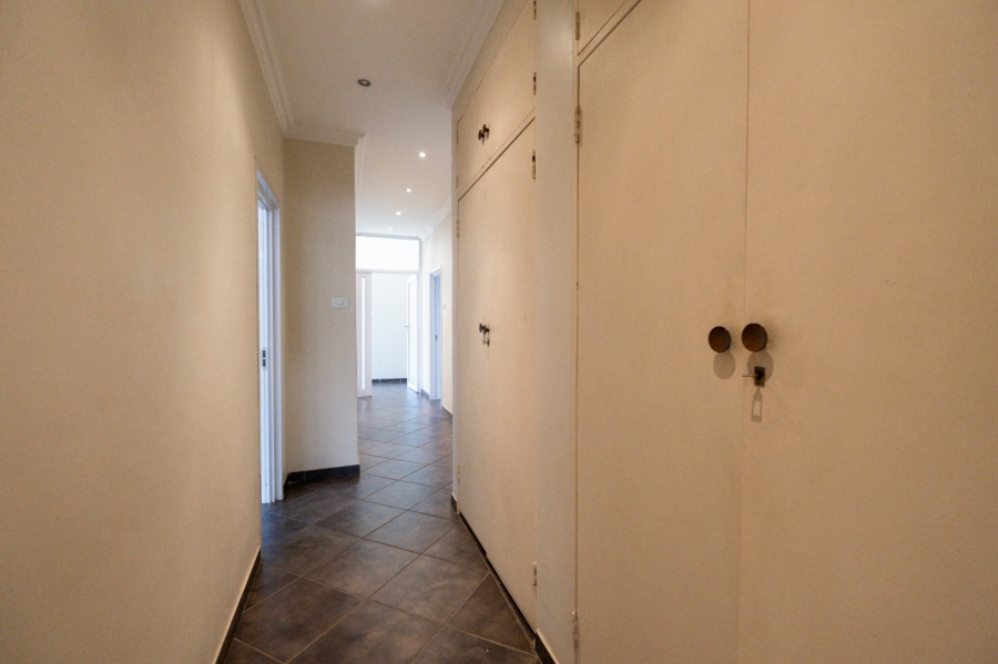 5 Bedroom Property for Sale in Fishers Hill Gauteng