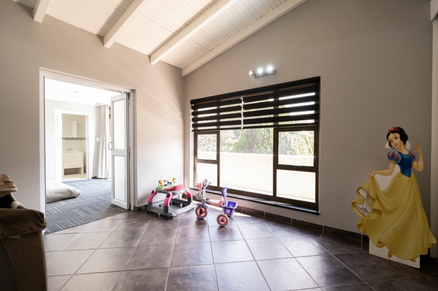 5 Bedroom Property for Sale in Fishers Hill Gauteng