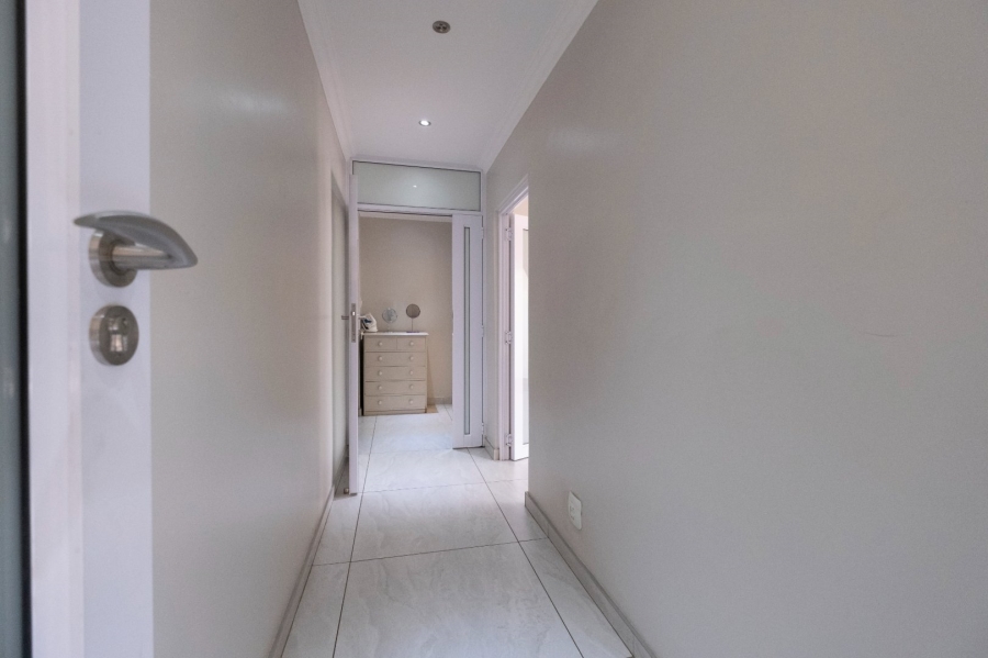 5 Bedroom Property for Sale in Fishers Hill Gauteng