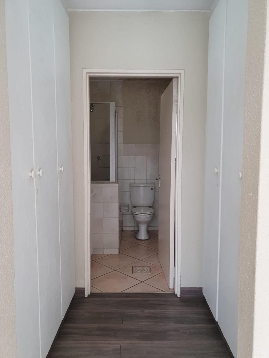2 Bedroom Property for Sale in Dowerglen Ext 4 Gauteng
