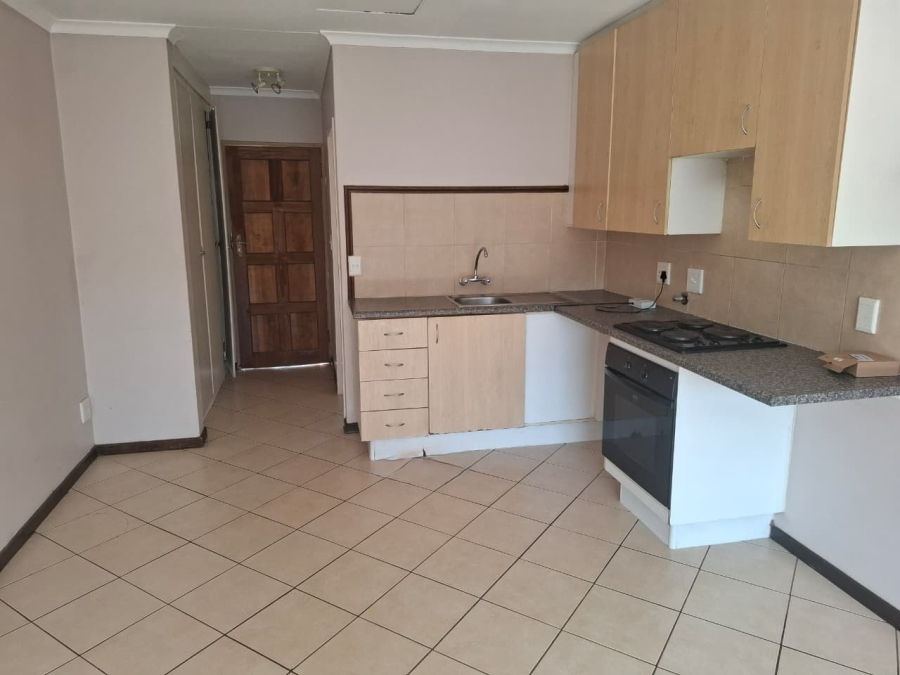 To Let 1 Bedroom Property for Rent in Karenpark Gauteng