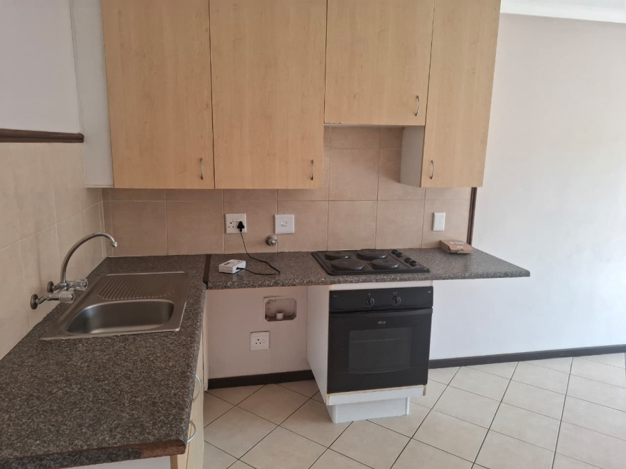 To Let 1 Bedroom Property for Rent in Karenpark Gauteng
