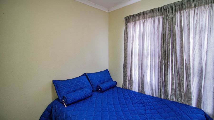 2 Bedroom Property for Sale in Kaalfontein Gauteng