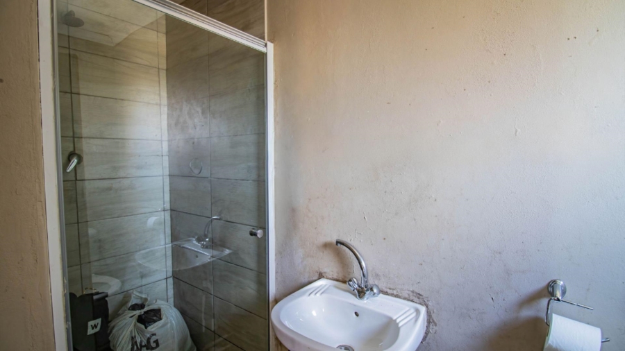 2 Bedroom Property for Sale in Kaalfontein Gauteng