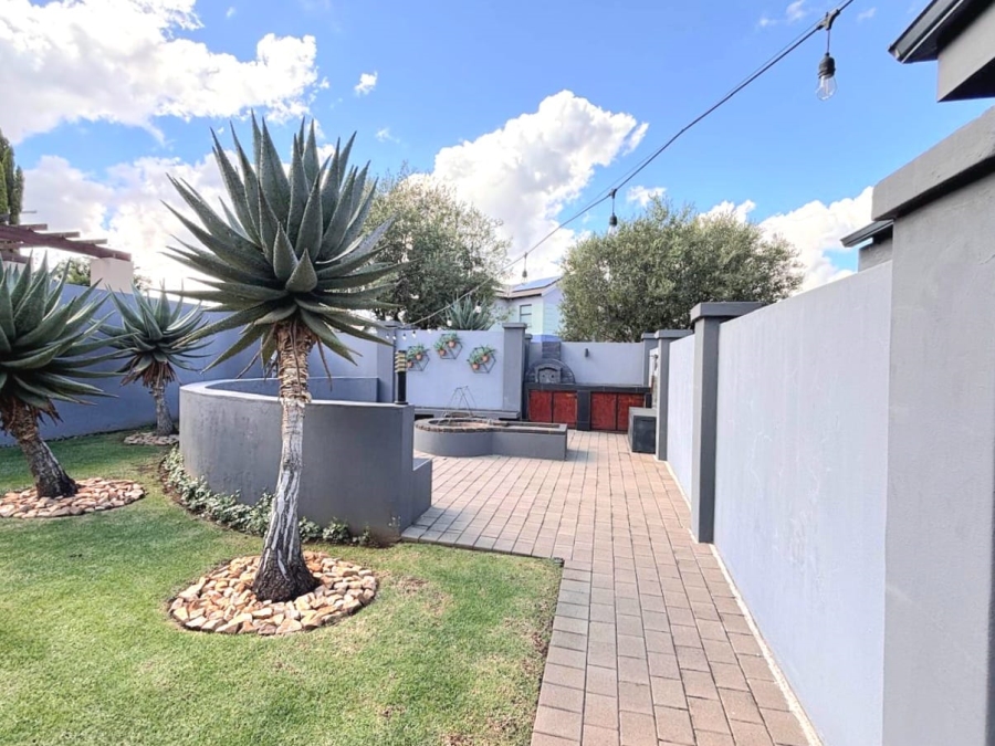 Commercial Property for Sale in Midstream Estate Gauteng