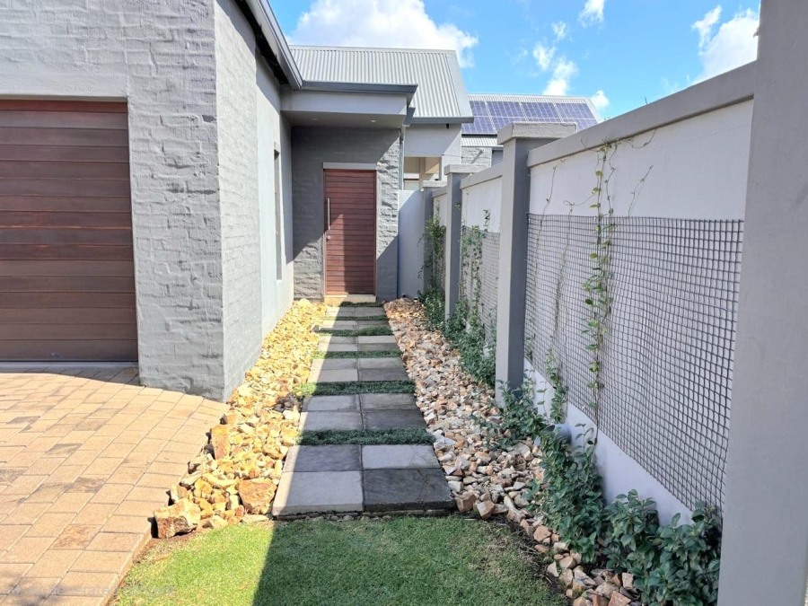 Commercial Property for Sale in Midstream Estate Gauteng