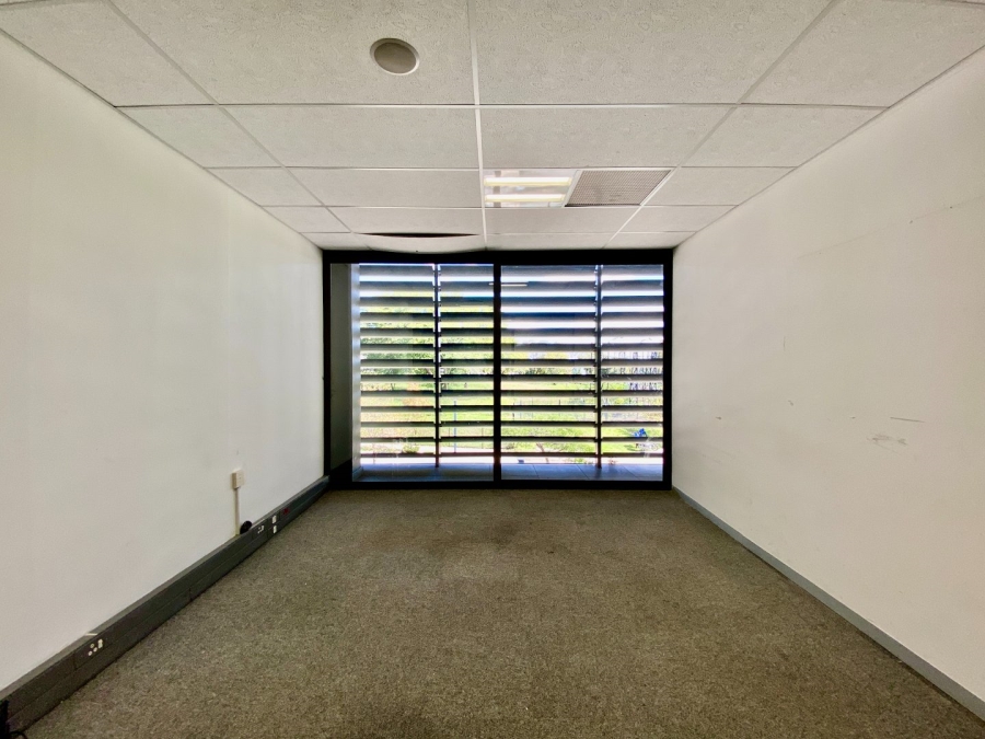 To Let Commercial Property for Rent in Magaliessig Gauteng