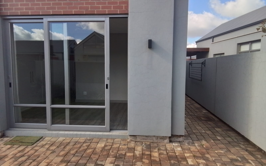 To Let 3 Bedroom Property for Rent in Serengeti Lifestyle Estate Gauteng