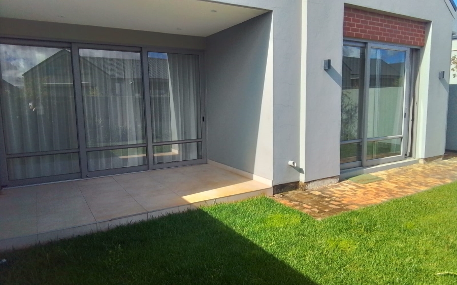 To Let 3 Bedroom Property for Rent in Serengeti Lifestyle Estate Gauteng