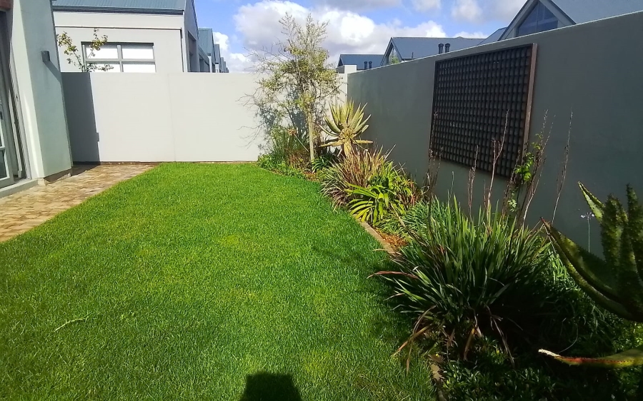 To Let 3 Bedroom Property for Rent in Serengeti Lifestyle Estate Gauteng