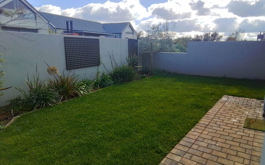 To Let 3 Bedroom Property for Rent in Serengeti Lifestyle Estate Gauteng