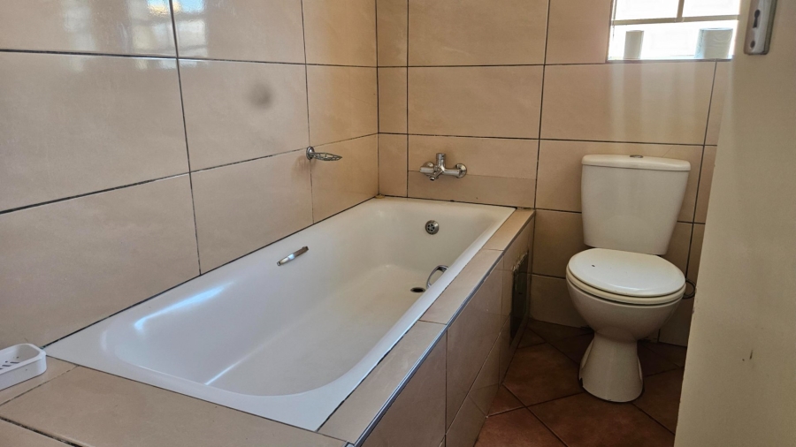 To Let 3 Bedroom Property for Rent in The Orchards Gauteng