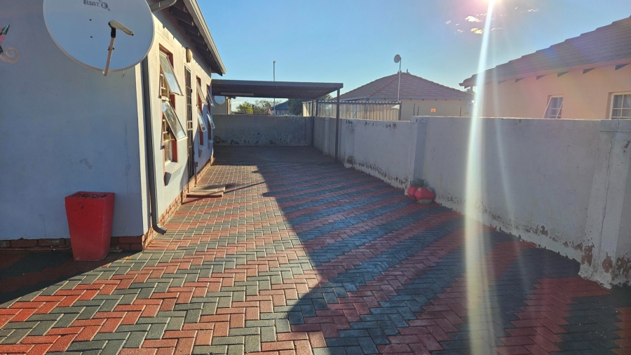 To Let 3 Bedroom Property for Rent in The Orchards Gauteng