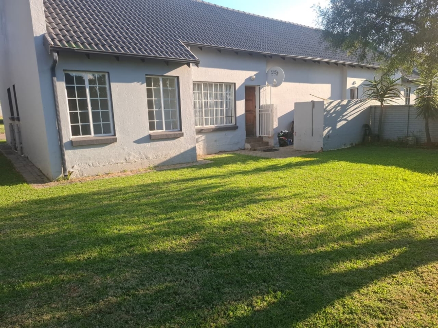 To Let 2 Bedroom Property for Rent in Amandasig Gauteng