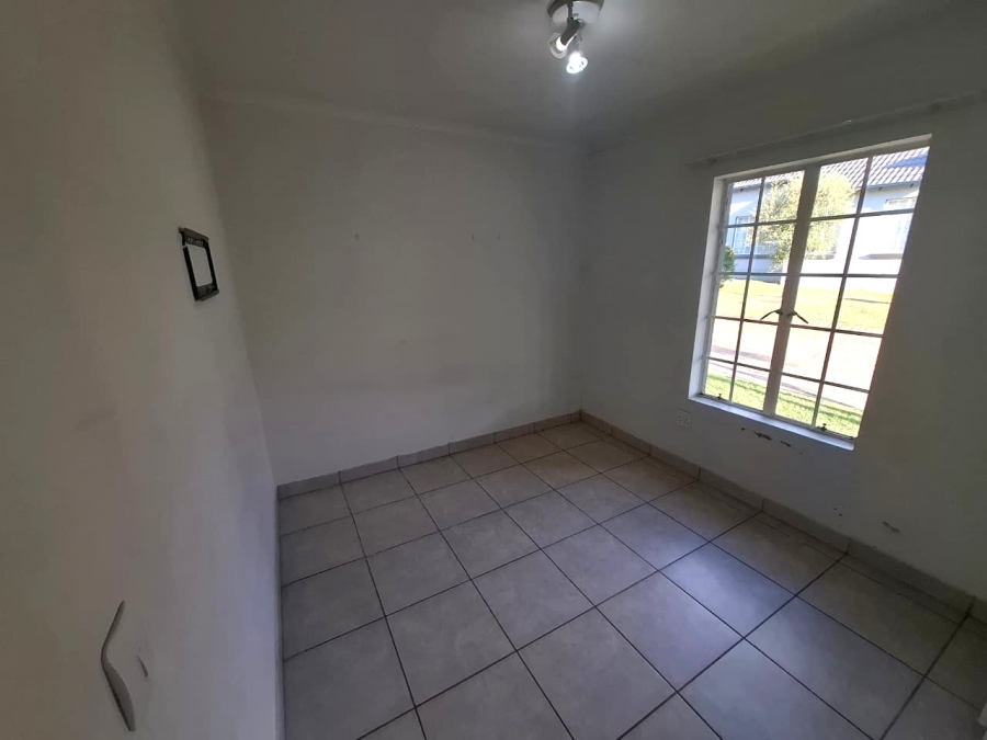 To Let 2 Bedroom Property for Rent in Amandasig Gauteng