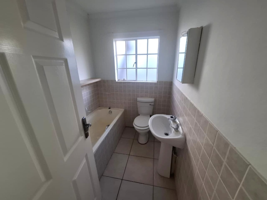 To Let 2 Bedroom Property for Rent in Amandasig Gauteng