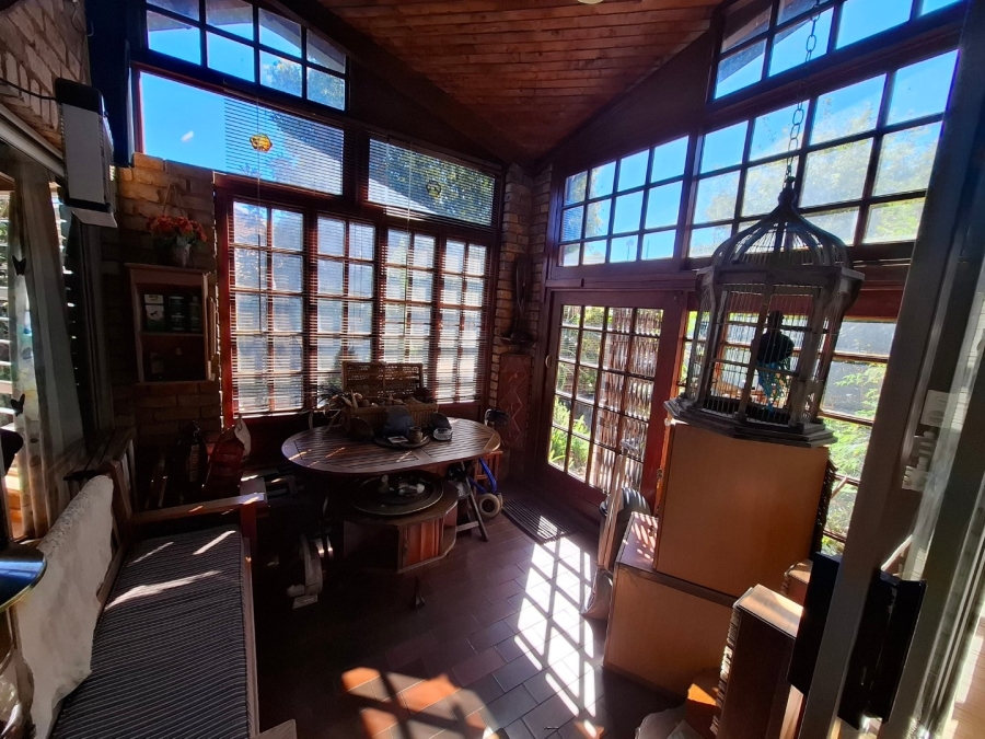 4 Bedroom Property for Sale in Rooihuiskraal North Gauteng