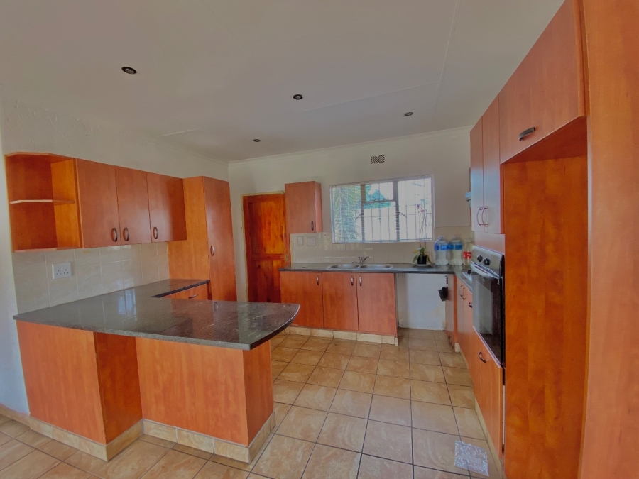 2 Bedroom Property for Sale in Tulisa Park Gauteng