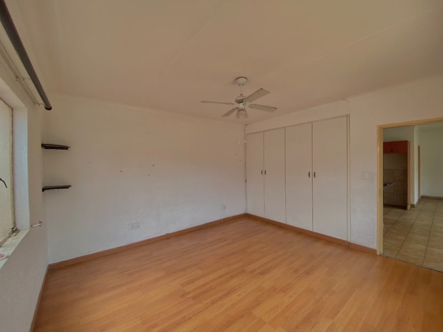 2 Bedroom Property for Sale in Tulisa Park Gauteng
