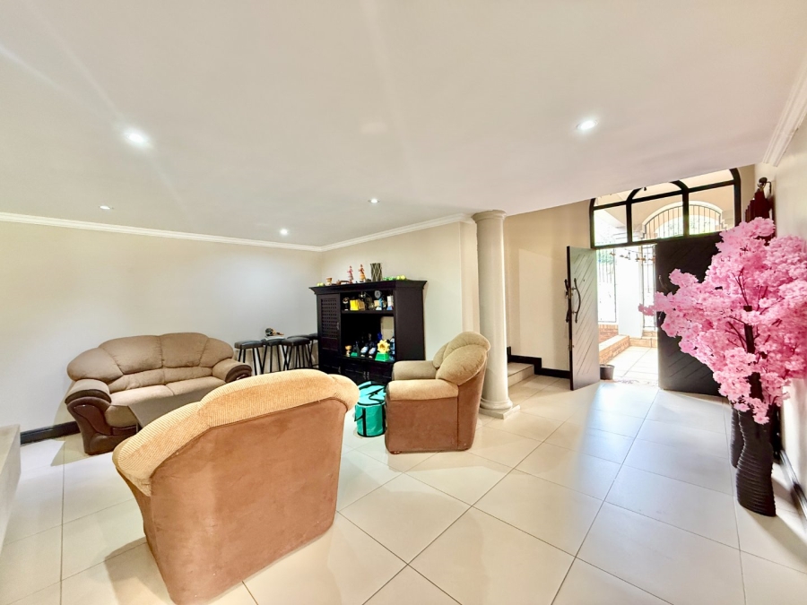 3 Bedroom Property for Sale in Glenvista Gauteng