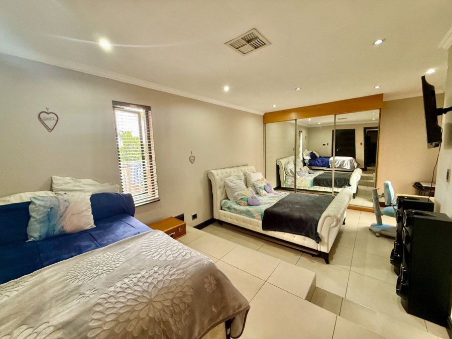 3 Bedroom Property for Sale in Glenvista Gauteng