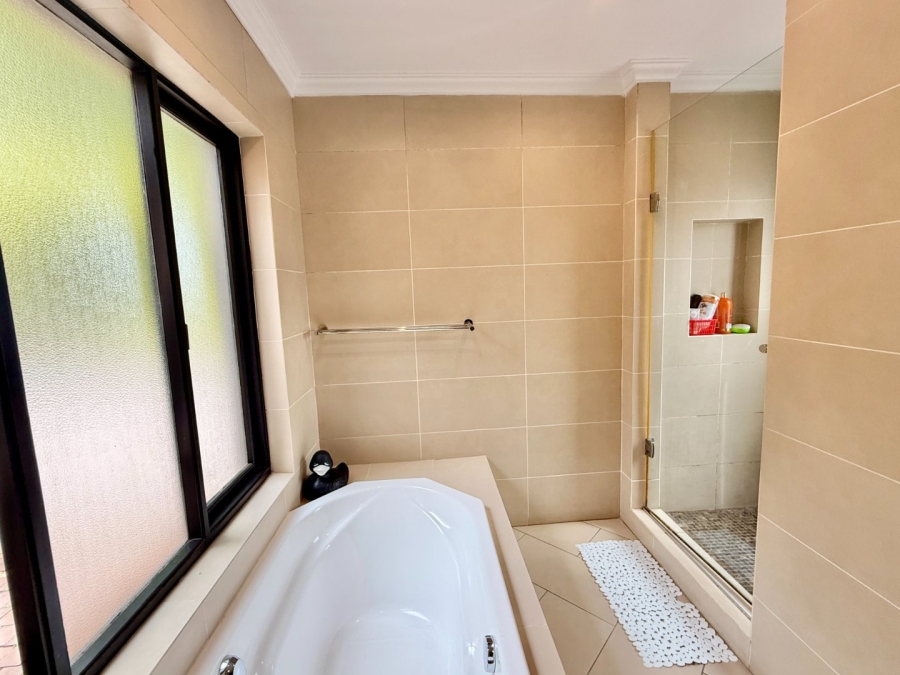 3 Bedroom Property for Sale in Glenvista Gauteng
