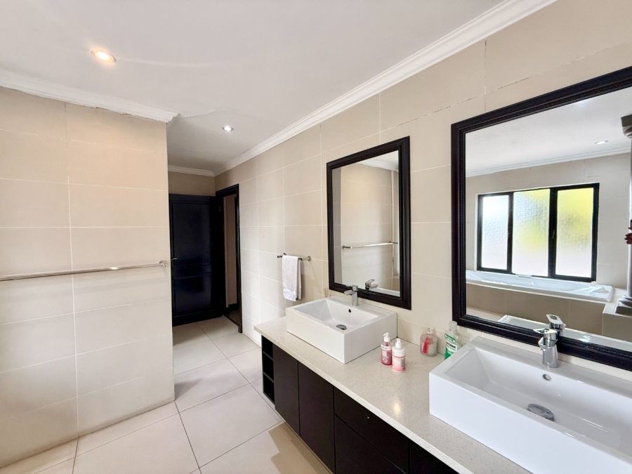 3 Bedroom Property for Sale in Glenvista Gauteng
