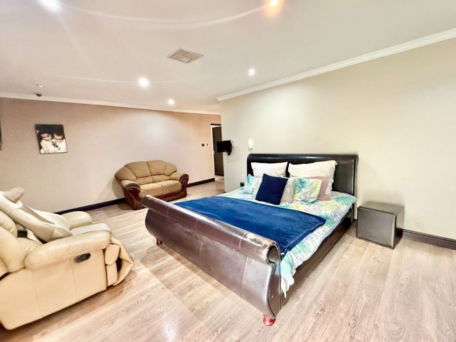 3 Bedroom Property for Sale in Glenvista Gauteng