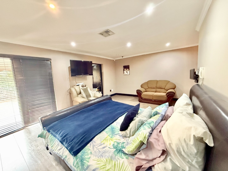 3 Bedroom Property for Sale in Glenvista Gauteng