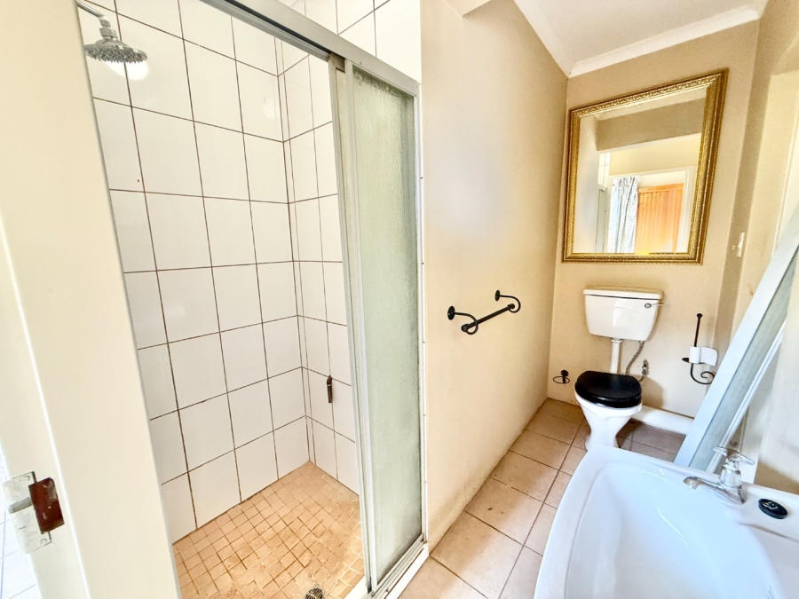 3 Bedroom Property for Sale in Glenvista Gauteng