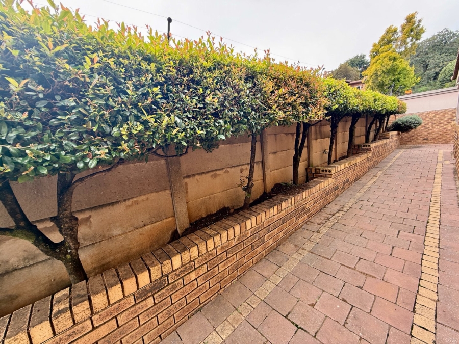 3 Bedroom Property for Sale in Glenvista Gauteng