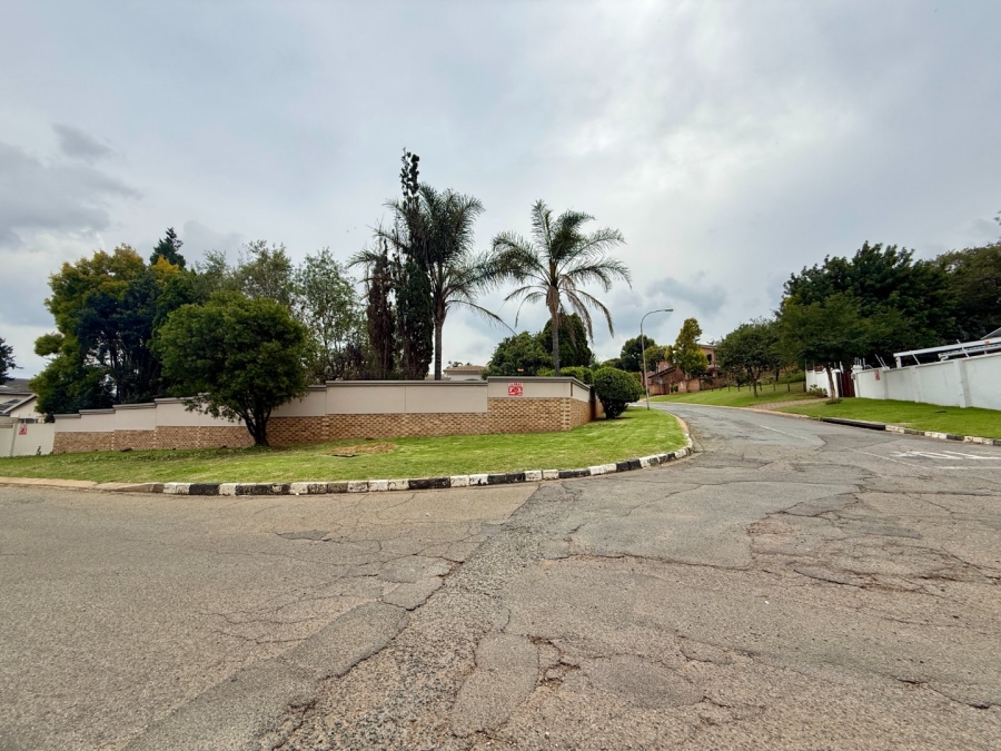 3 Bedroom Property for Sale in Glenvista Gauteng
