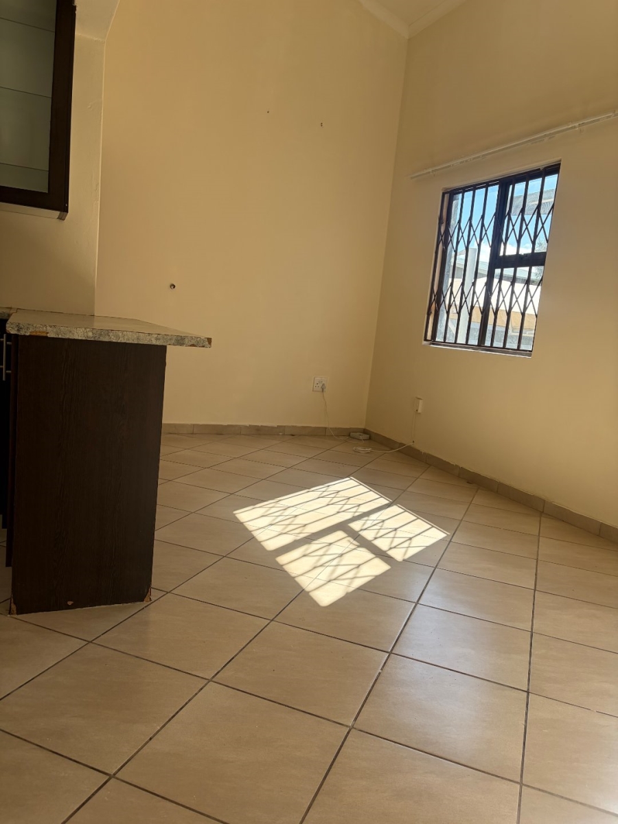 To Let 2 Bedroom Property for Rent in Noordwyk Gauteng
