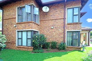  Bedroom Property for Sale in Farrarmere Gauteng