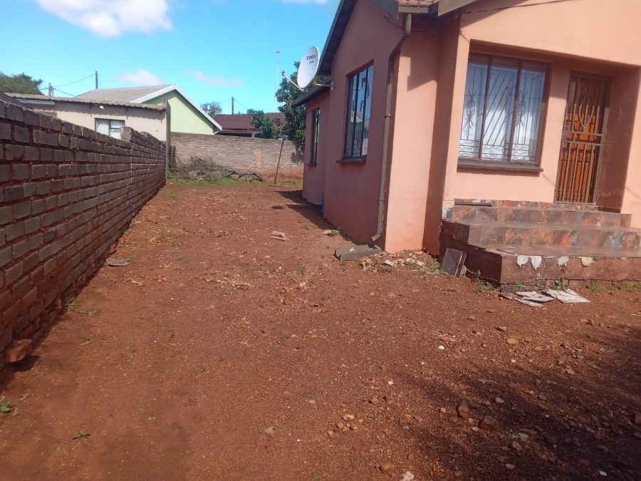 3 Bedroom Property for Sale in Lotus Gardens Gauteng