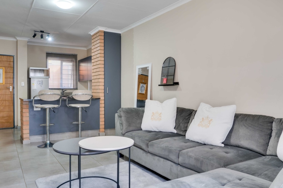 2 Bedroom Property for Sale in Vorna Valley Gauteng