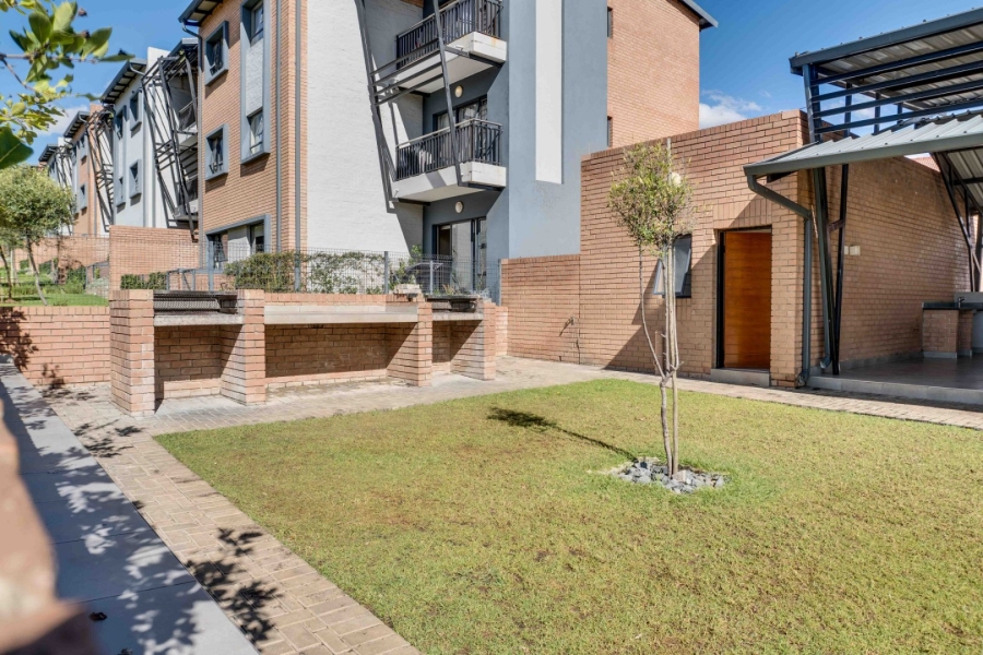 2 Bedroom Property for Sale in Vorna Valley Gauteng
