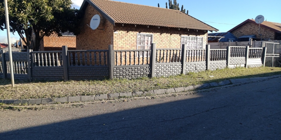 2 Bedroom Property for Sale in Elandspoort Gauteng